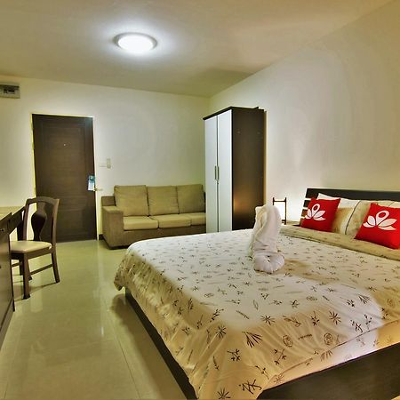 Zen Rooms Sukhumvit 81 Bangkok Ngoại thất bức ảnh