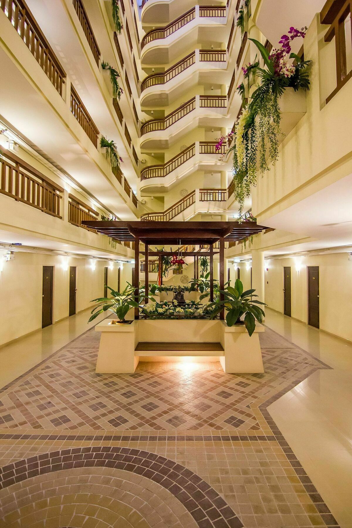 Zen Rooms Sukhumvit 81 Bangkok Ngoại thất bức ảnh